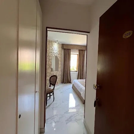 Hotel Edelweiss 3*