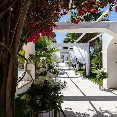Edelweiss Hotel 3*