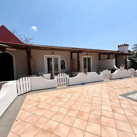 Edelweiss מלון 3*